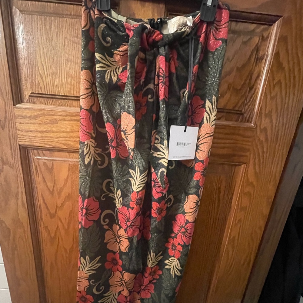 Beach riot cover up NWT small